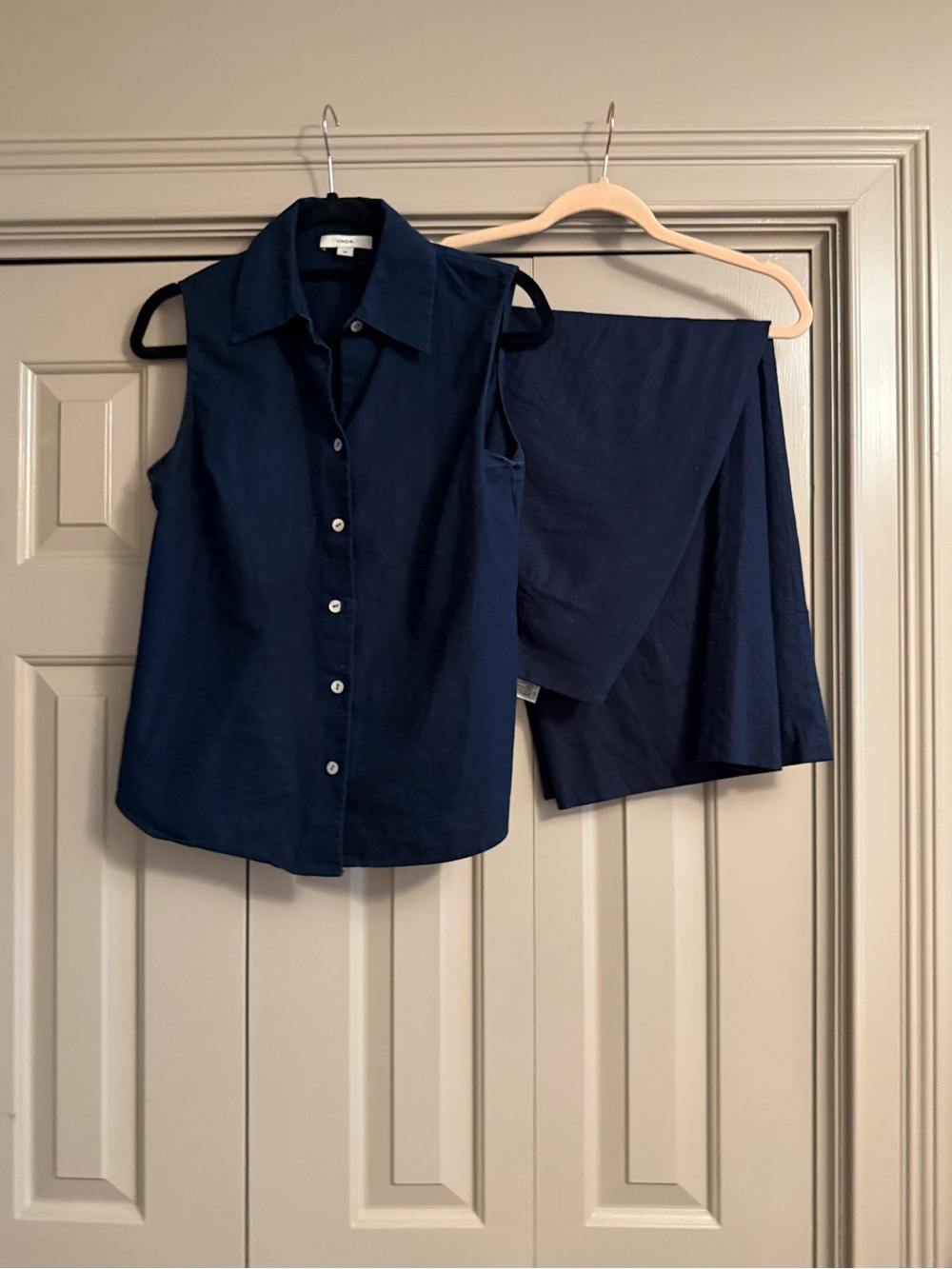 Vince 💯 Linen Button-Front Blouse/Pant Set in Navy